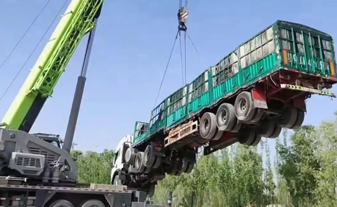 丁青道路脱困救援案例